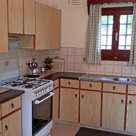 Prodhromos Villas *