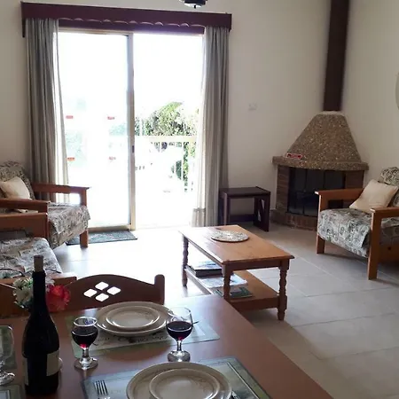 Villa Prodhromos Villas *