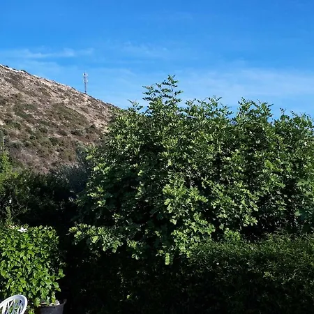 Prodhromos Villas *